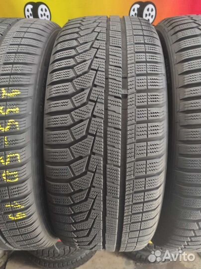 Hankook Winter I'Cept Evo2 W320A SUV 235/50 R19 103V