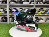 Стильный мотоциклетный шлем с зеркальным визором