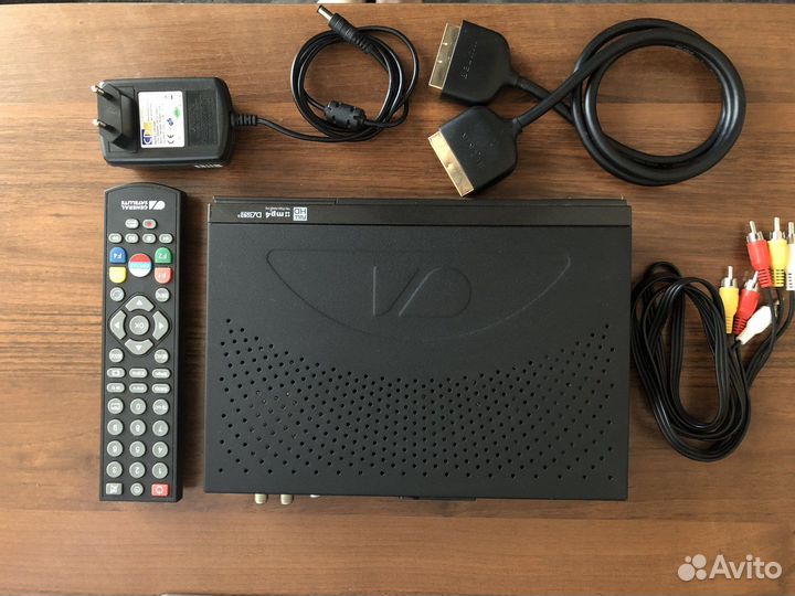 Спутниковый ресивер триколор GS U510B