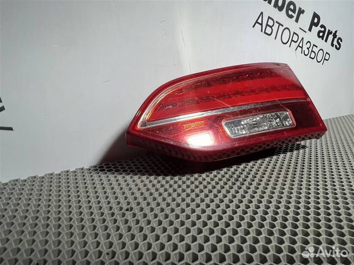 Фонарь задний внутренний правый Hyundai Santa Fe