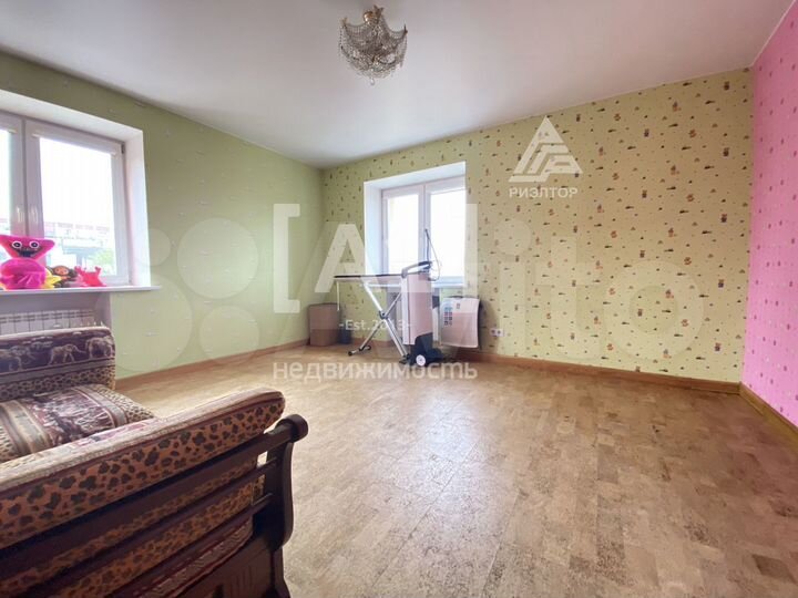 3-к. квартира, 137,7 м², 4/6 эт.