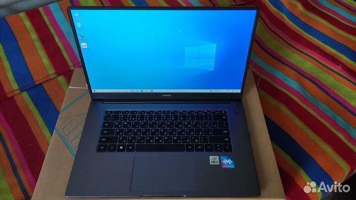 Ноутбук Honor MagicBook X15/i5/16/512