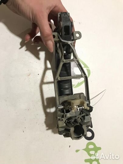 Ручка двери передней правой Volkswagen Touareg 2002 2010