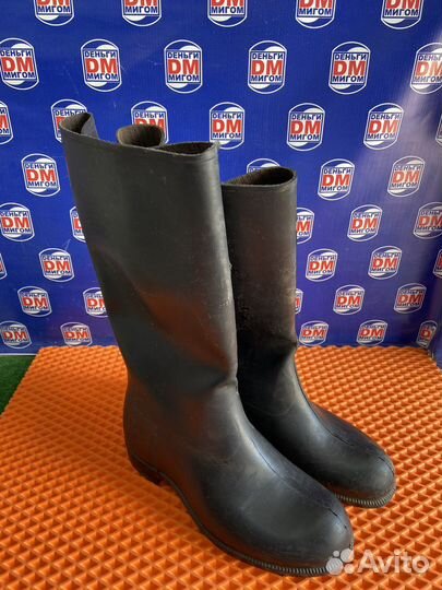 Z) Сапоги резиновые