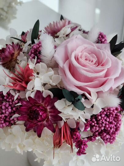 Композиция из стабилизированных цветов