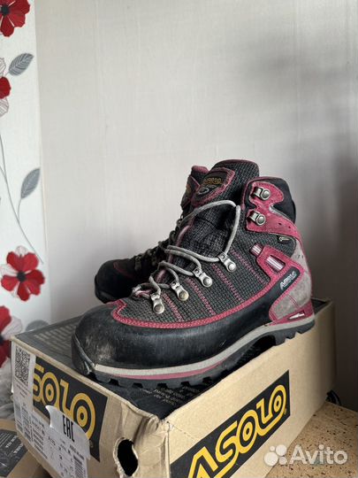 Трекинговые ботинки женские Asolo