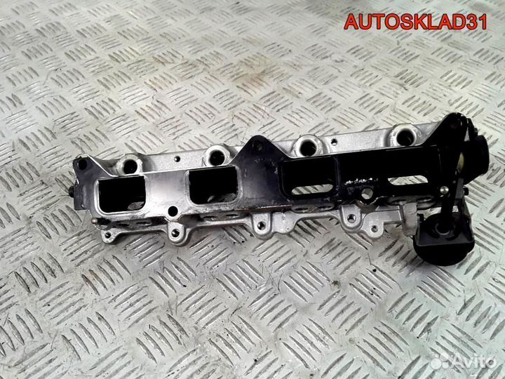 Коллектор впускной Volkswagen Golf 5 03C133204AA