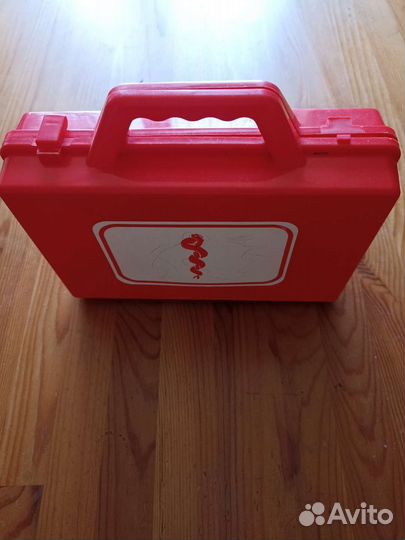 Чемоданчик доктора