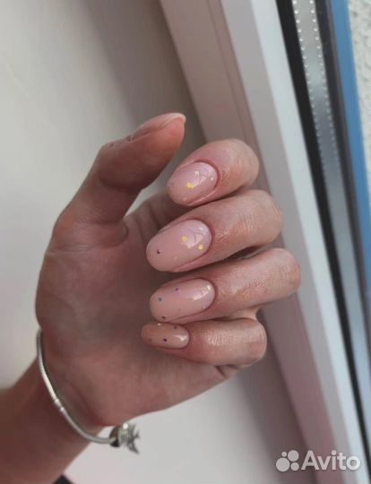 Маникюр,педикюр