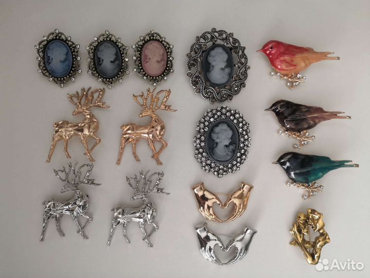 Брошь в ассортименте