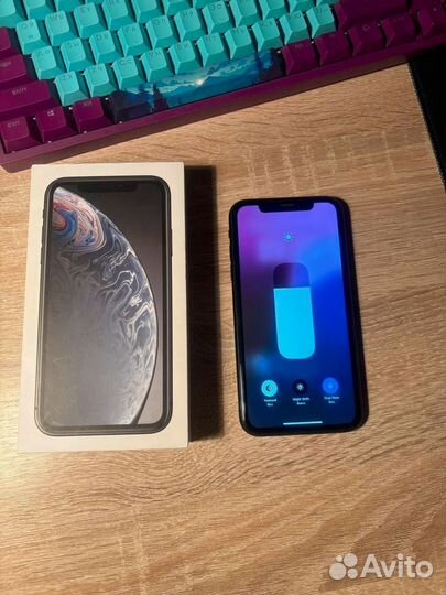 iPhone Xr, 64 ГБ