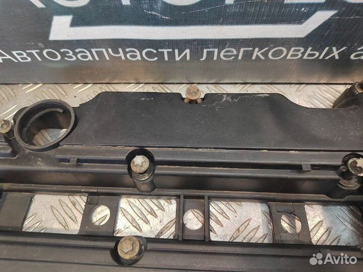 Клапанная крышка Opel Corsa 1.2 Z12XEP