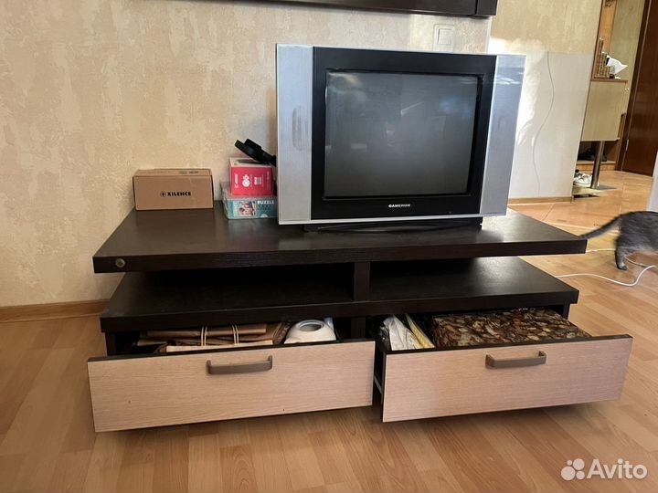 Тумба под телевизор