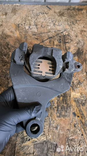 Yamaha fjr1300 задний суппорт