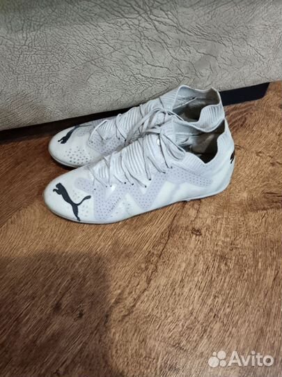 Футбольные шиповки