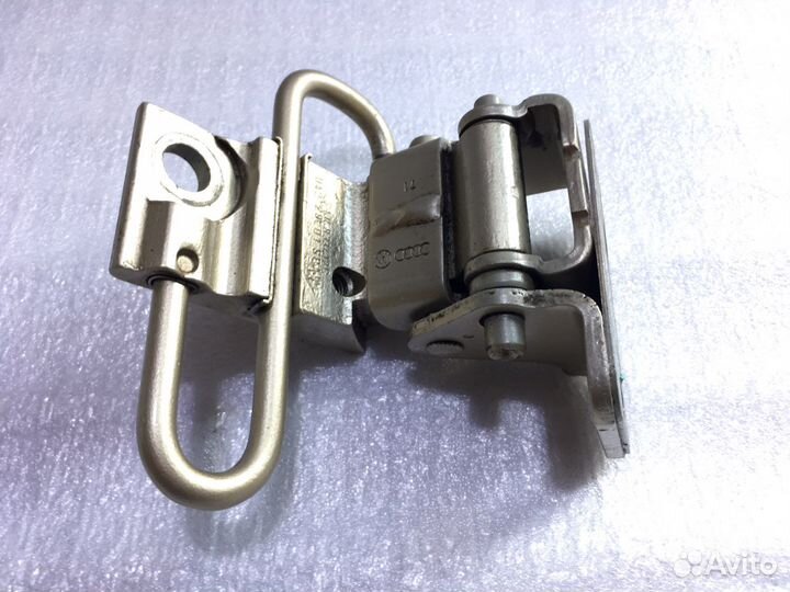 Петля двери Volkswagen Bora зад право низ