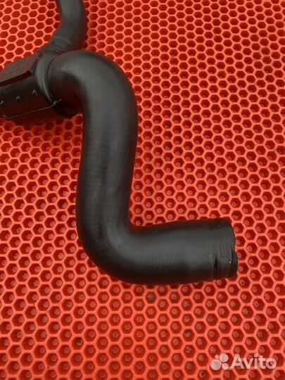 Патрубок радиатора Ford Focus 1 Zetec