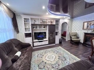 4-к. квартира, 110,5 м², 9/9 эт.