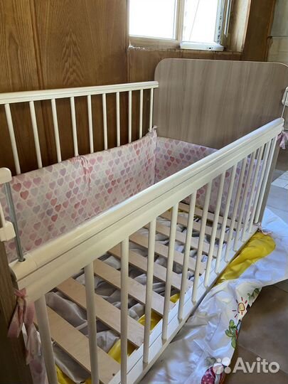 Детская кроватка трансформер с маятником бу