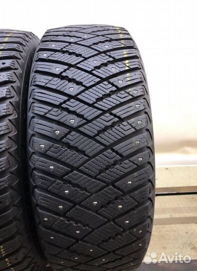 Goodyear Ultragrip Ice Arctic 205/55 R16 99W
