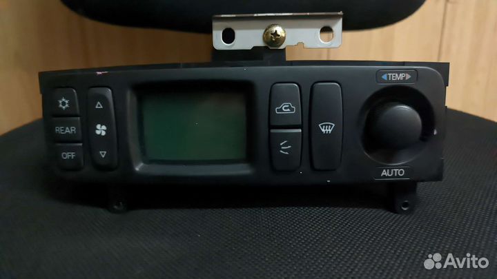 Блок управления климат контролем mitsubishi