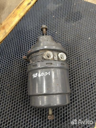 Энергоаккумулятор левый Daf Xf106 2018