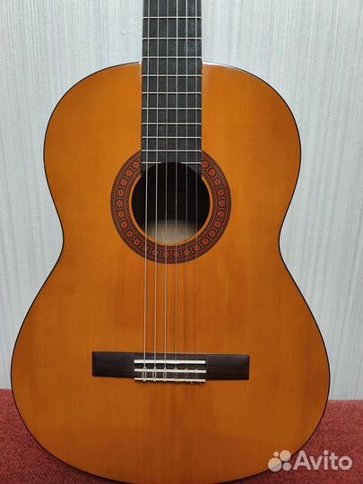 Акустическая гитара yamaha С40