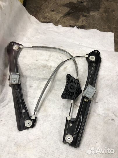 Стеклоподъёмник передний правый VW Jetta 6