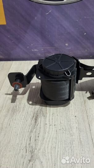 Ремень безопасности задний Hyundai IX35 Лев