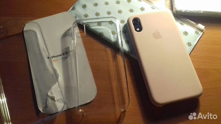 Бампер оригинальный на iPhone XR