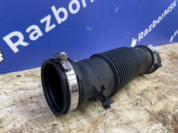 Патрубок воздушного фильтра Renault Duster 2