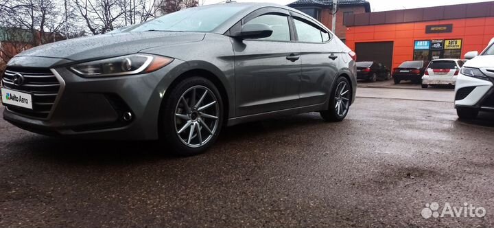 Hyundai Elantra 2.0 AT, 2015, 165 000 км