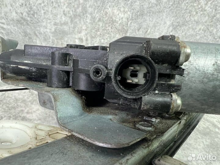 Стеклоподъемник электрический передний правый