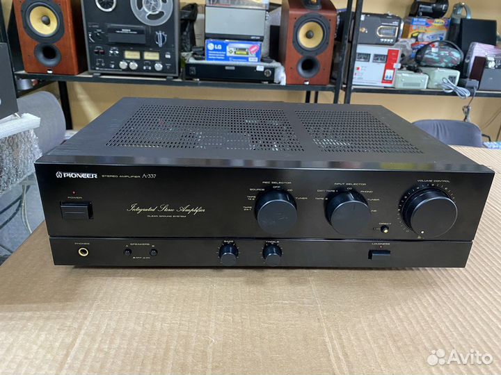 Усилитель Pioneer A-337 япония,год выпуска 1990
