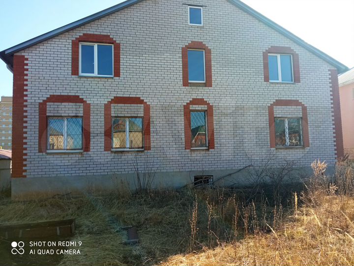 Коттедж 347 м² на участке 9 сот.