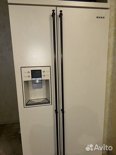 Холодильник smeg бу Smeg SBS800P1