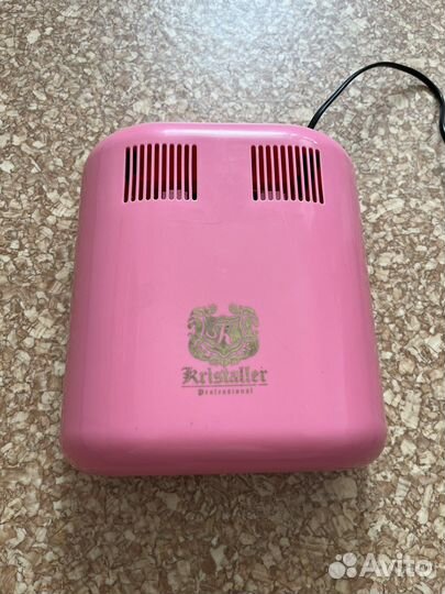 Уф лампа для ногтей