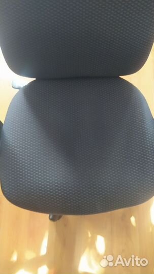 Компьютерное кресло