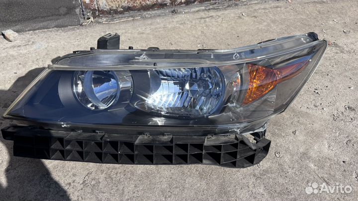 Фары Honda Stream RN8