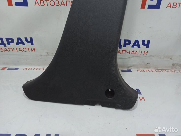 Обшивка стойки средней правой нижняя LADA X-Ray Cr
