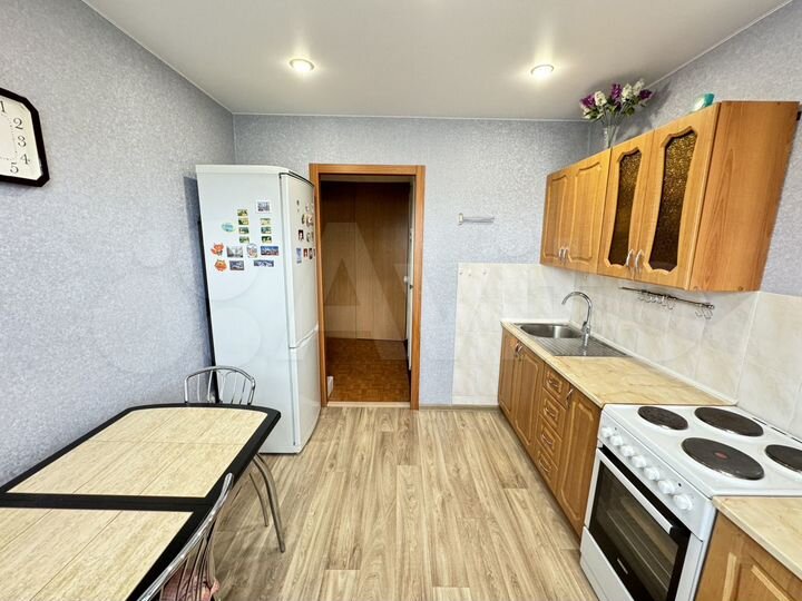 2-к. квартира, 49 м², 8/9 эт.