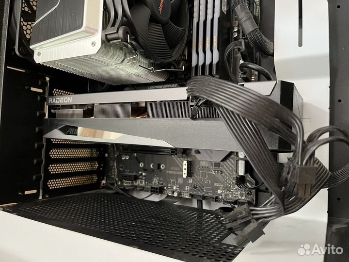 Gigabyte Aorus Radeon RX 6750 XT Elite 12G