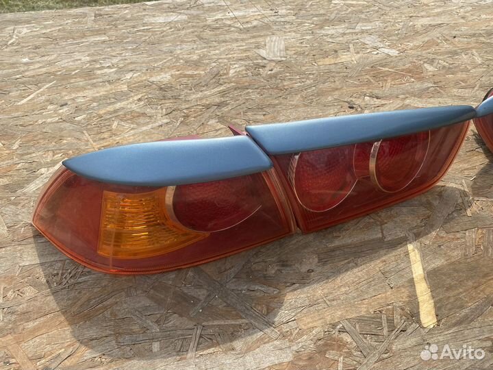 Задние фонари оригинал mitsubishi lancer 10