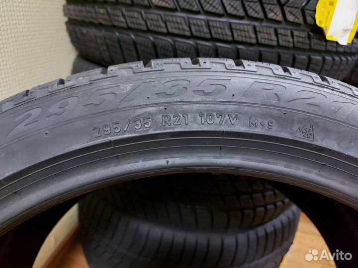 Pirelli Scorpion Winter 295/35 R21 107V