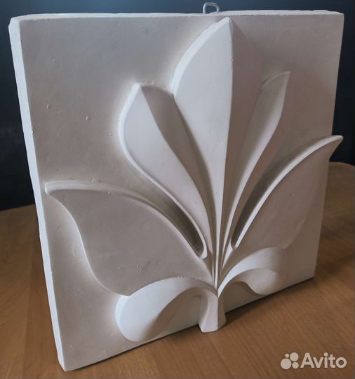 Мольберт, гипсовые фигуры