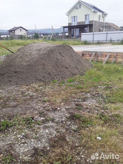 Бригада строителей.бетонные работы