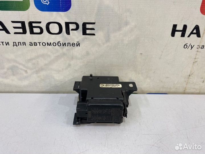 Блок предохранителей Lexus Lx570 2017