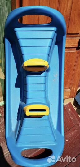 Детские качели уличные