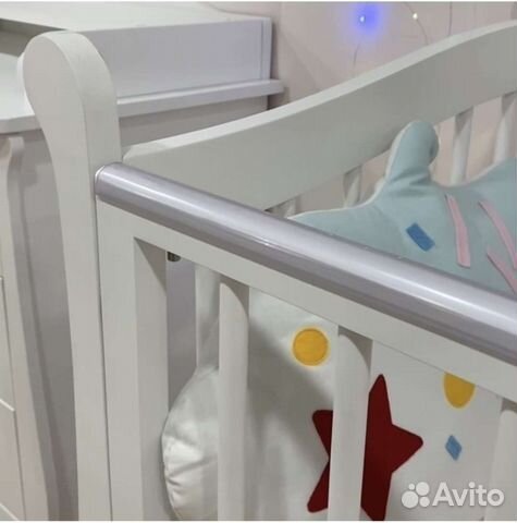 Защитные накладки на кроватку