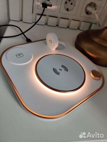 Беспроводная зарядка для iPhone 4в1